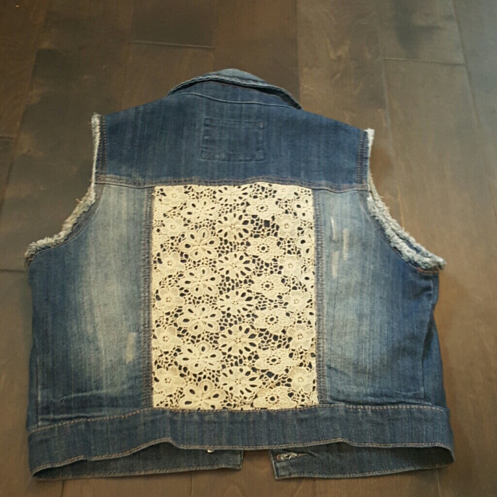 Jean Jacket - Picture 2 of 3